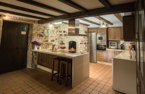 Carballo Cottage | RURAL HOUSE WITH SWIMMING POOL AND CLOSE TO THE BEACH