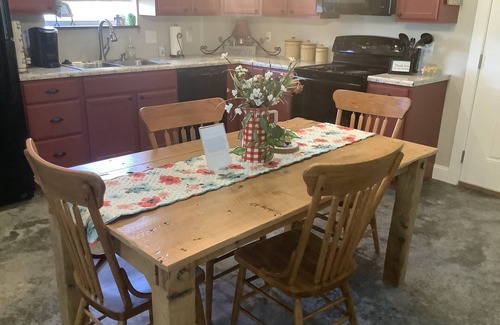 Mooresville House | Rural Missouri Gem! (NO CLEANING FEE)