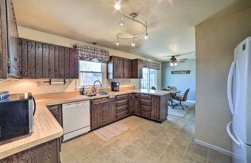 Blackstone House | Rural Seneca House w/Yard Near I-80