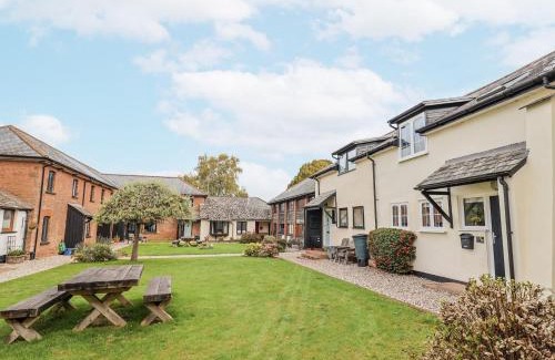 Bicton House | Rushmoor Cottage