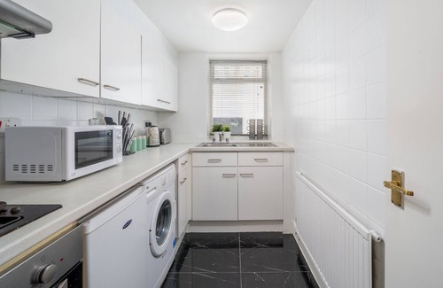 St. Pancras Apartment | Russell Sq Suite 2 Bed Apartment