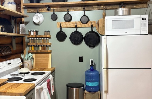 Campton Cabin | Russtic Cabin at the 100 Acre Wood