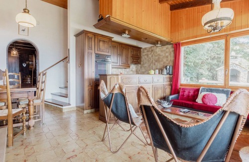 Randogne Apartment | Rustic accommodation with mountain views