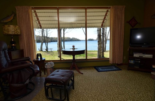 Cable House | Rustic and Cozy 2-bedroom Cabin on Lake Namakagon with Private Dock!