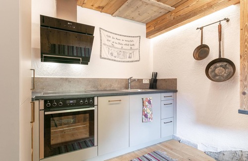 Muhlthal Apartment | Rustic apartment, only 100m to the ski bus