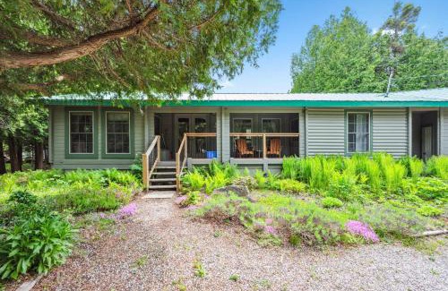 Northern Bruce Peninsula House | Rustic Bruce Retreat With Pool!