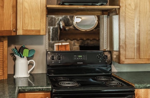 Gallatin Cabin | Rustic Cabin | 30 miles from Nashville