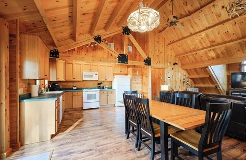 Midlands House | Rustic Cabin in Campground