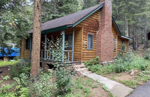 Lyons Cabin | Rustic cabin
