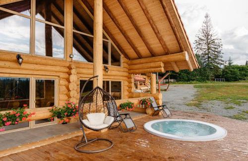 Calatele Ski Chalet | Rustic Chalet