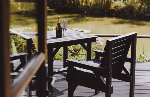 Ford Cabin | Rustic Charm - New Lake Cabin Retreat with Hot Tub