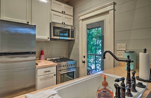 Tallassee Cabin | Rustic-Chic Riverfront Home w/Dock, Deck & Canoes