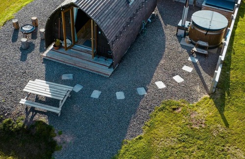 Cockburnspath Cabin | Rustic Coastal Cabin with Wood Fired Hot Tub