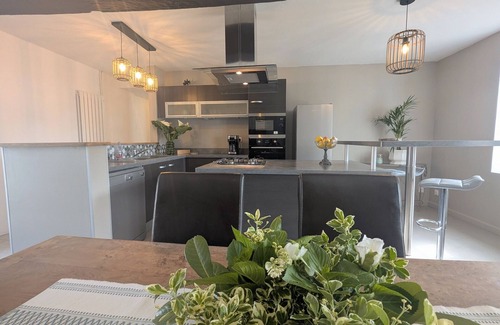 Paulnay Cottage | Rustic Cottage in Berry with Terrace and Horse Friendly