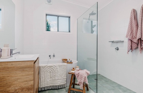 Wallerawang Cottage | rustic cottage with all the trimmings