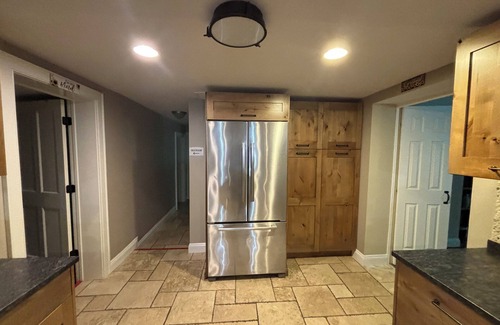 Ulster Park House | Rustic Family Retreat Getaway nPet friendly. n