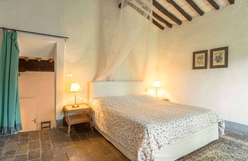 Bacchereto Other | Rustic Farmhouse Stay, Carmignano