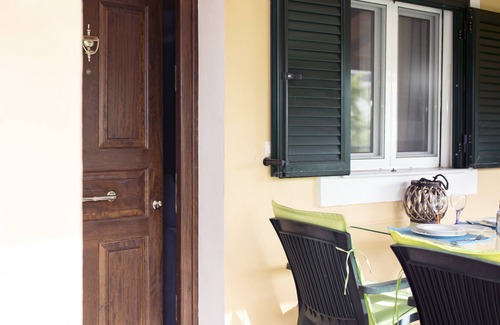 Kastania Apartment | rustic friendly and cosy house in corfu