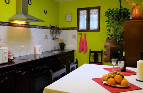 Vega de San Mateo Cottage | Rustic Holiday Cottage La Asomada with Amazing ViewsPerfect for Hik