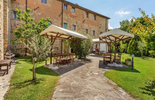 Santa Reparata House | Rustic Holiday Home in Città di Castello with Swimming Pool
