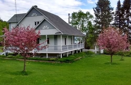 Sainte Rose du Nord House | Rustic House Fjord