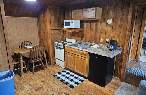 Markleysburg Cabin | Rustic Laurel Highlands Cabins Built in the 1930s. Cabin 6