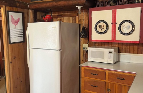 Lake Cabin | Rustic Log Cabin on Eight Point Lake