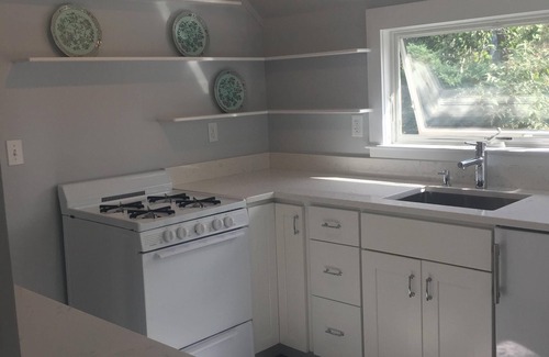 Wellfleet Cottage | Rustic Marsh-side Summer Cottage on Blackfish Creek