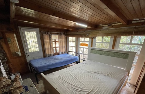 Mount Alexander Shire Cabin | Rustic miners cabin