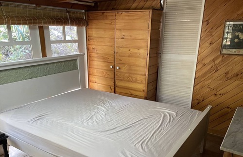 Mount Alexander Shire Cabin | Rustic miners cabin
