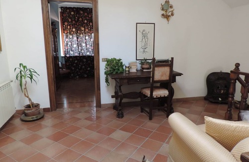 Quartaccio House | Rustic Pool Villa in Roman Countryside
