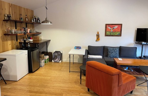South Lamar Condo | Rustic Pool Front Condo with AC, High Speed Wifi in Beautiful Austin, TX