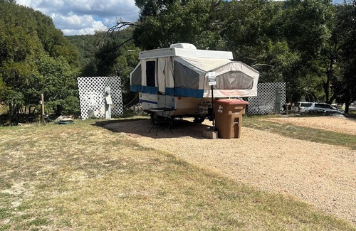 Canyon Lake House | Rustic PopUp RV with AC in Canyon Lake