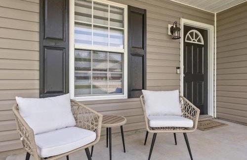 Boiling Springs House | Rustic Retreat 3bdr/2bath
