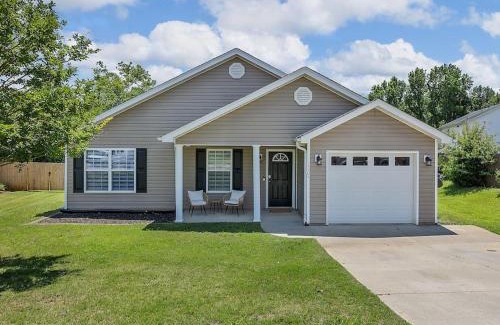 Boiling Springs House | Rustic Retreat 3bdr/2bath