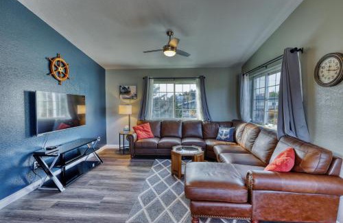 Kodiak Apartment | Rustic Retreat Charming 2 Bedroom Apt Sleeps 4