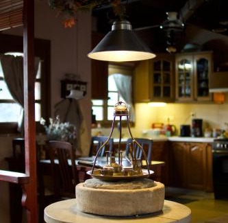 Tilisos House | Rustic Retreat