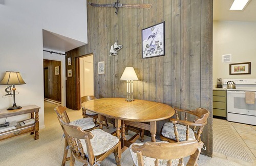 Salt Lake Mountain Resorts Apartment | Rustic Ski Lodge - within minutes of Alta and Snowbird