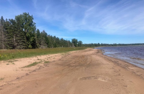 Escanaba Cabin | Rustic tiny cabin in Stonington close to beach/boat launch/lighthouse/trails