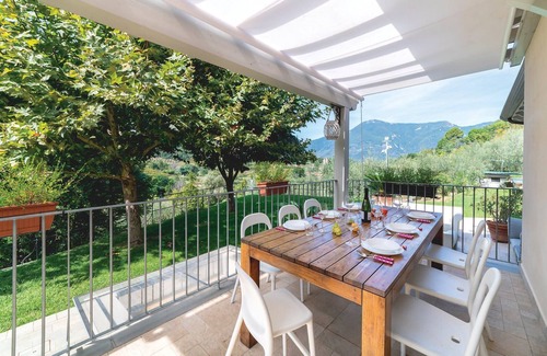 Camaiore Villa | Rustic Villa Marignana with pool in Tuscany