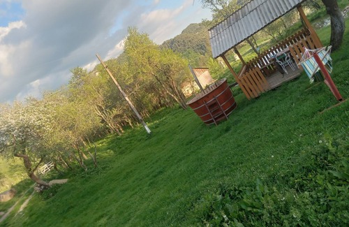 Tarina House | RUSTIC WILD RETREAT IN ROMANIA