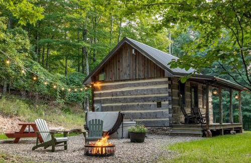Allegheny Mountains House | Rustic Wooden Cabin with Hot-tub in Riverton, West Virginia