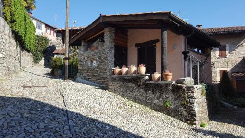 Miglieglia House | Rustico