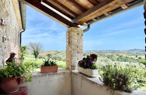 Saludecio House | Rustico con Jacuzzi privata BBQ e 3 camere