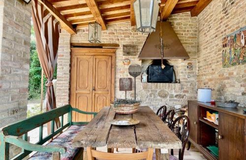 Saludecio House | Rustico con Jacuzzi privata BBQ e 3 camere