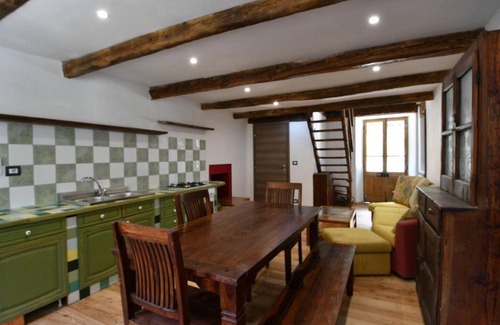 Ronco Canavese Apartment | Rustico nel Parco Nazionale