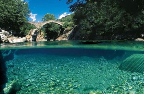 Corippo Ski Chalet | Rustico sul fiume Verzasca