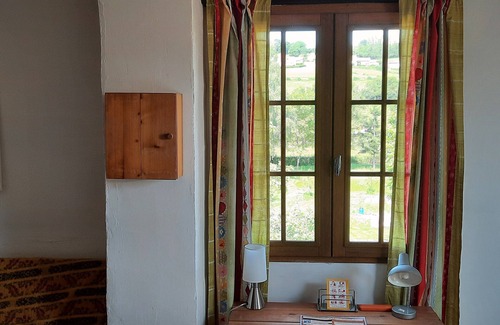 Curgy Apartment | Rustig huis in de natuur, bourgogne nn