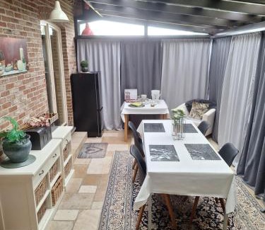 Deinze House | Rustige privékamer sandra voor 2- 3 personen