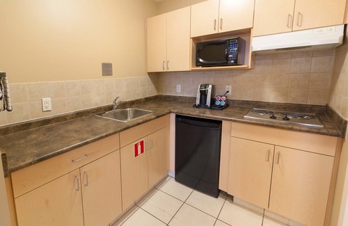 Fort McMurray Hotel | Rusty's BCMInns Fort McMurray
